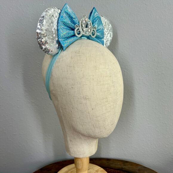 Cinderella Elastic Minnie Ears | Disney Princess-Inspired Adjustable Headband - Picture 5 of 5